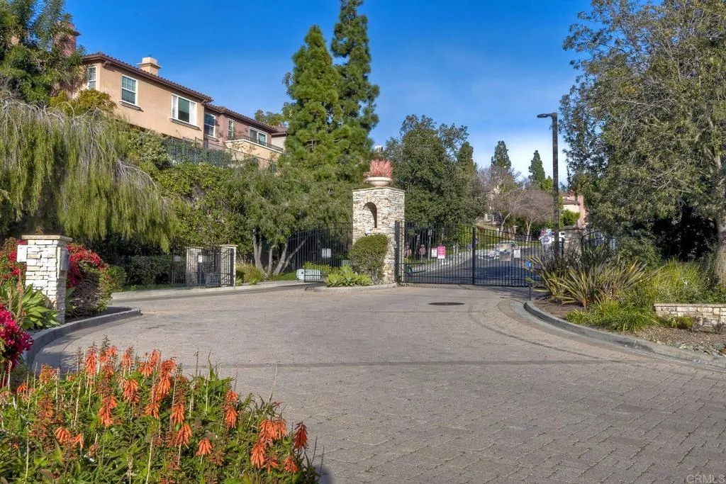 https://cdn.realtyfeed.com/cdn/127/306482594/1d54f29e1931a23662594214f0c9b73b.webp