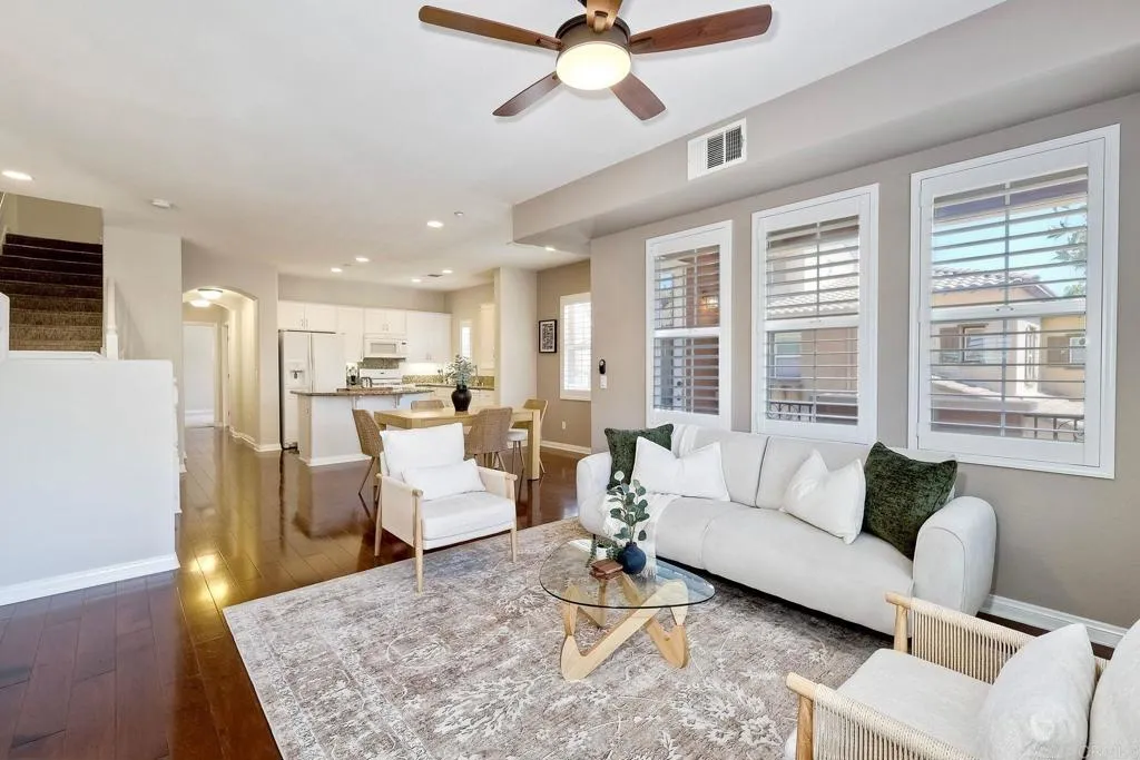 https://cdn.realtyfeed.com/cdn/127/306482594/9c5f93876e0d90cfd8ceff771e2e796e.webp