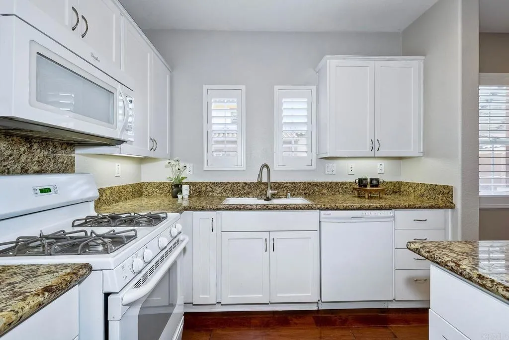 https://cdn.realtyfeed.com/cdn/127/306482594/c88bfd50fc11034433d71bf58846034d.webp