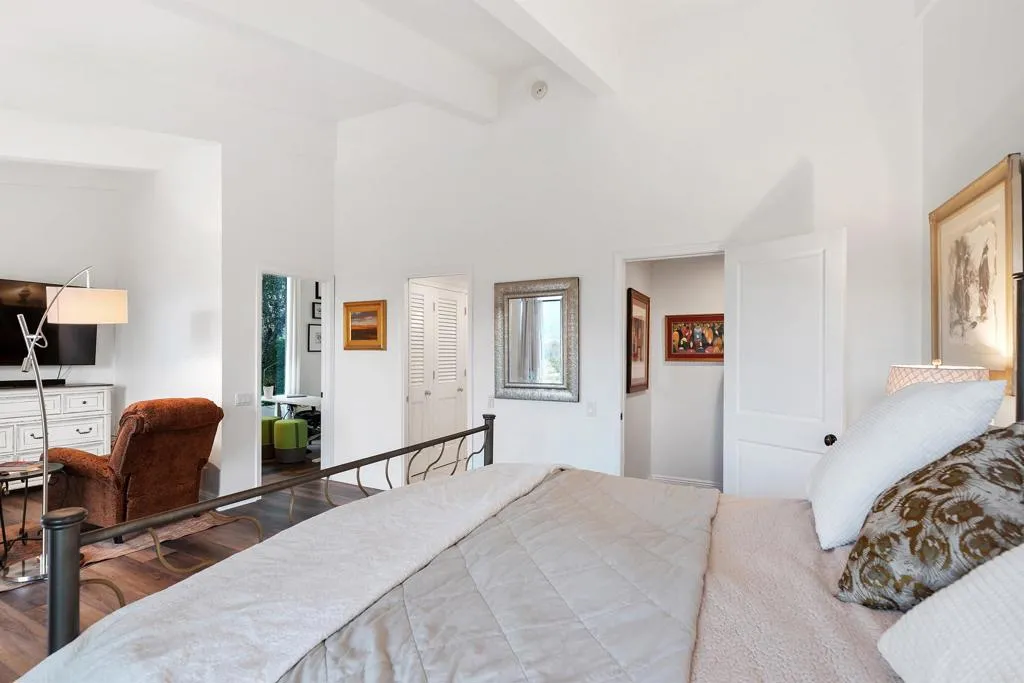 https://cdn.realtyfeed.com/cdn/127/306482745/39019890b75f29d59dcc52c3519f8f44.webp