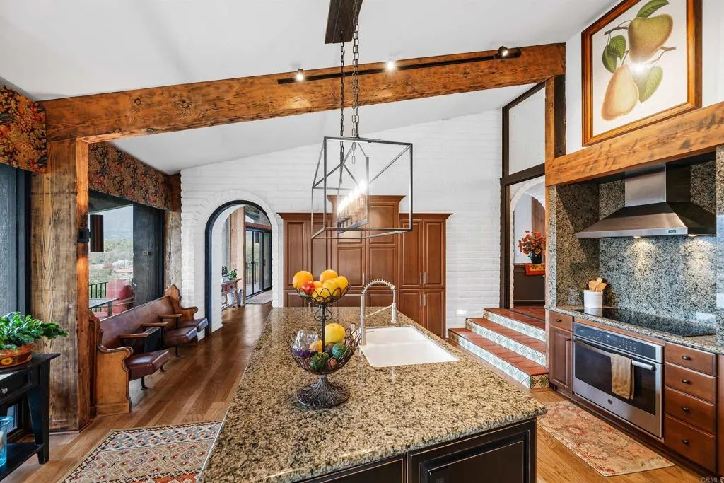 https://cdn.realtyfeed.com/cdn/127/306482745/e0f0d91862aa48996a6ab989f7012a41.webp