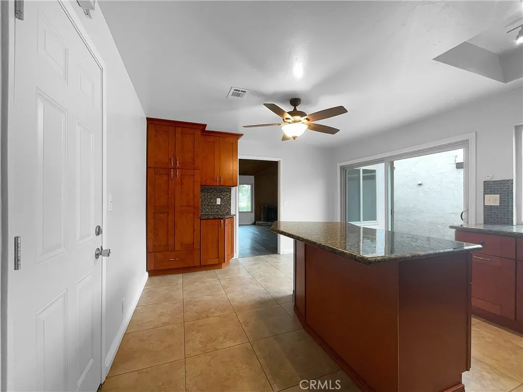 https://cdn.realtyfeed.com/cdn/127/306482781/4702dcc8c01017d6c195dfbf61e7b668.webp
