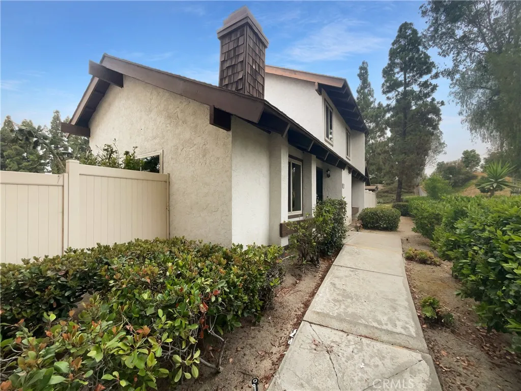 https://cdn.realtyfeed.com/cdn/127/306482781/84289513f58e890841febd56ddb9264b.webp