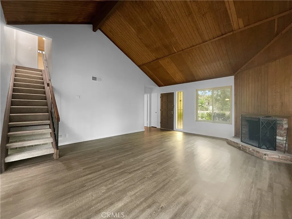 https://cdn.realtyfeed.com/cdn/127/306482781/fea1075daea1e78192f2353441721172.webp