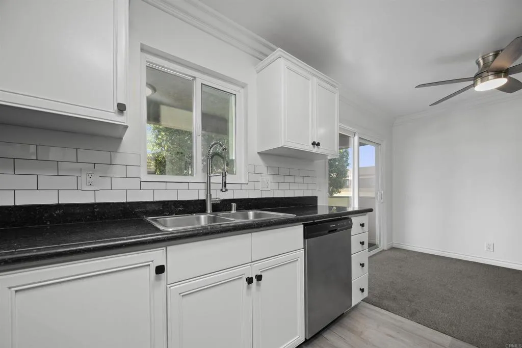 https://cdn.realtyfeed.com/cdn/127/306483042/fef64f3612880177fe9cd034ef5ae694.webp