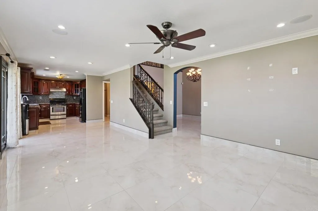 https://cdn.realtyfeed.com/cdn/127/306483060/0055ebf9eacd69822500aea27db8eac8.webp