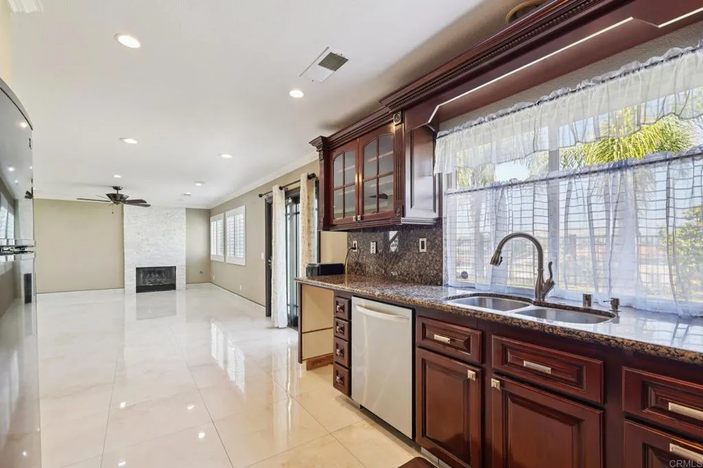 https://cdn.realtyfeed.com/cdn/127/306483060/248a0a93e2a24de74b33f52baaa72f68.webp