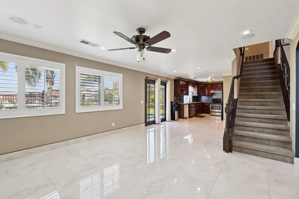 https://cdn.realtyfeed.com/cdn/127/306483060/44d11e64b23802bab18c148fc376cc35.webp