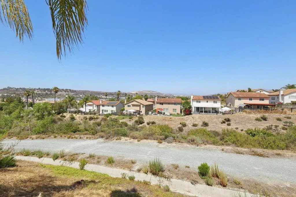 https://cdn.realtyfeed.com/cdn/127/306483060/4981afab00fab0fa34db5b85eeccaa33.webp