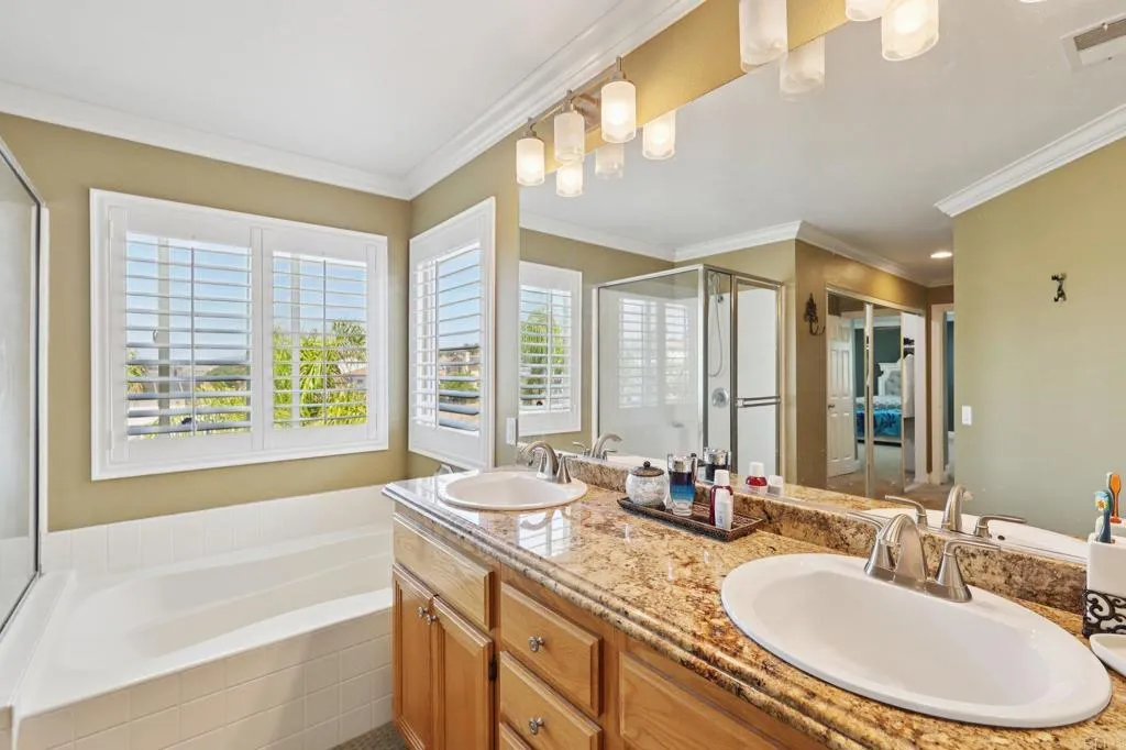 https://cdn.realtyfeed.com/cdn/127/306483060/cb1d7aaea4ec0a9630664d24be18bdf9.webp