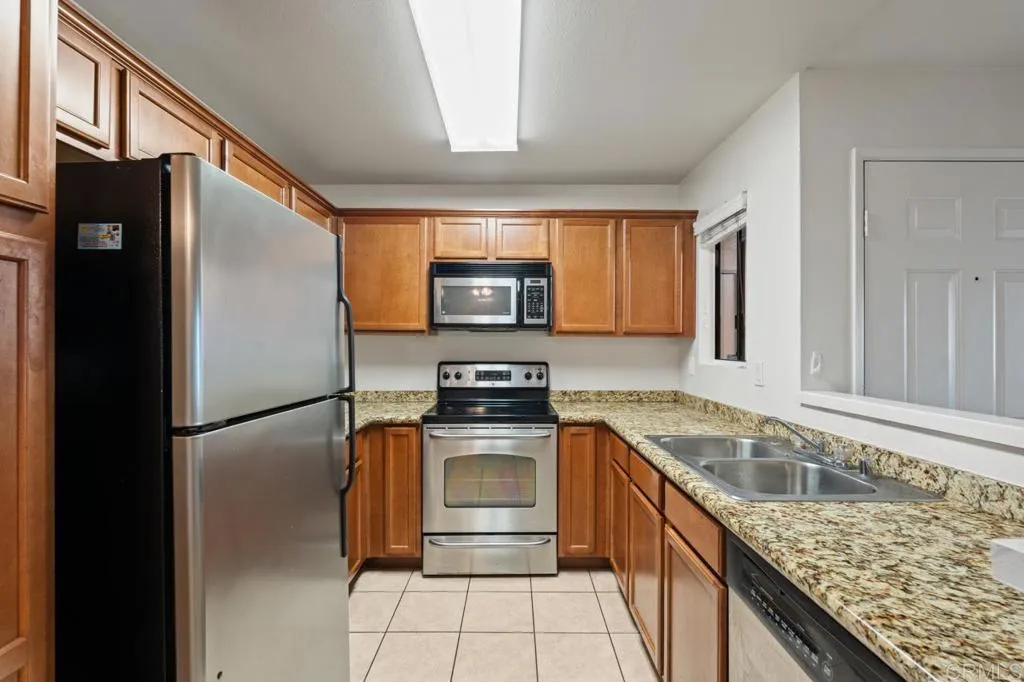 https://cdn.realtyfeed.com/cdn/127/306483064/e1bb12b7d683b8b6d814d6a537a7000b.webp