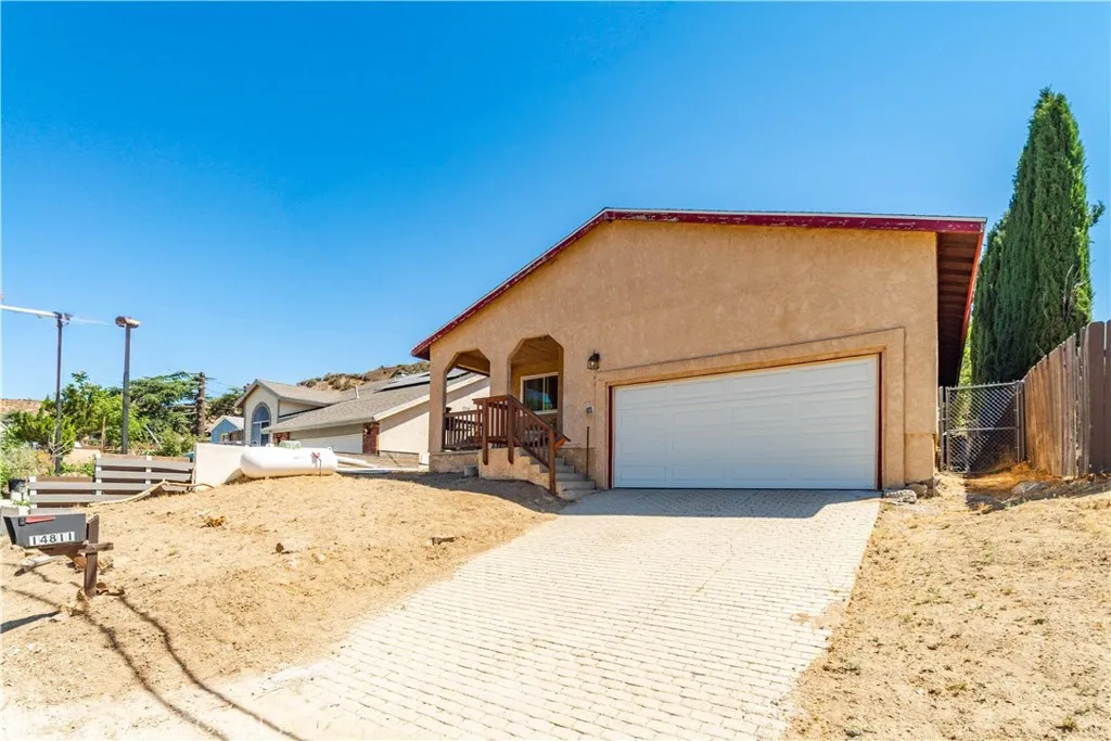 14811 Elizabeth Lake Road, Lake Hughes, CA 93532 - Photo 3 of 27, Lake Hughes, CA