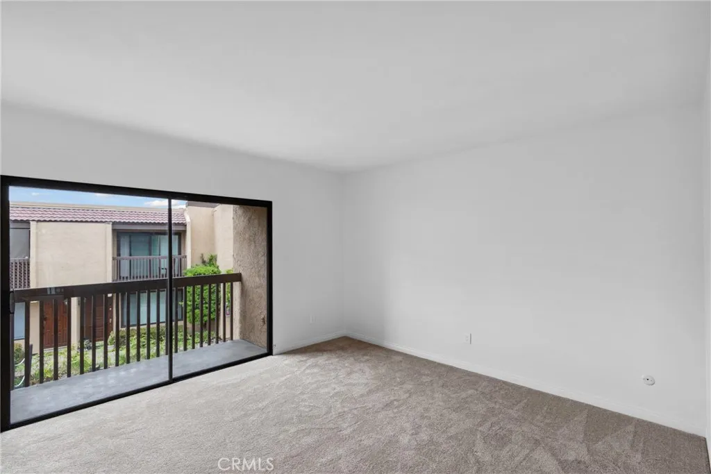 https://cdn.realtyfeed.com/cdn/127/306483149/242478ecccede332f669972df77e1bc5.webp