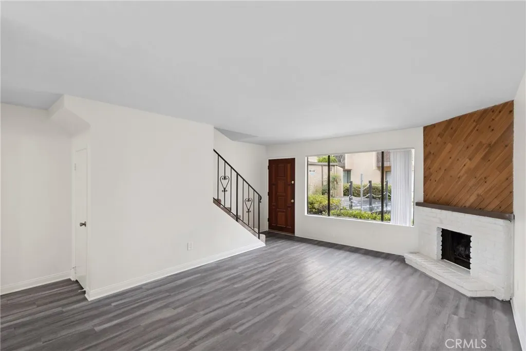 Photo #4: SW25148486 Listing: Photo #4