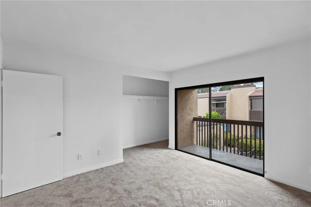 https://cdn.realtyfeed.com/cdn/127/306483149/6c6d47e0b68bf29f18ddfd7c98f0a34d.webp