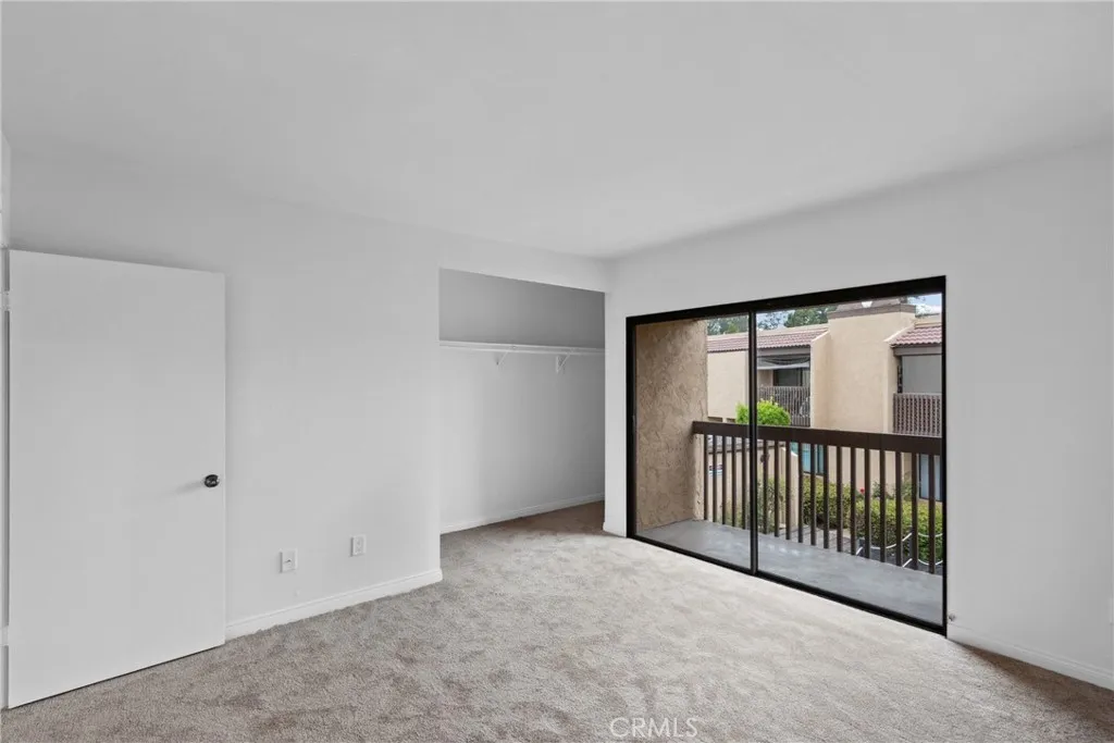 Photo #18: SW25148486 Listing: Photo #18