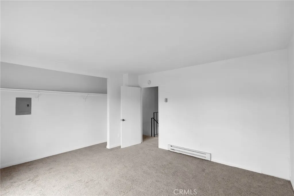 https://cdn.realtyfeed.com/cdn/127/306483149/b6e6510e67cdfbe925c9deb925baa613.webp