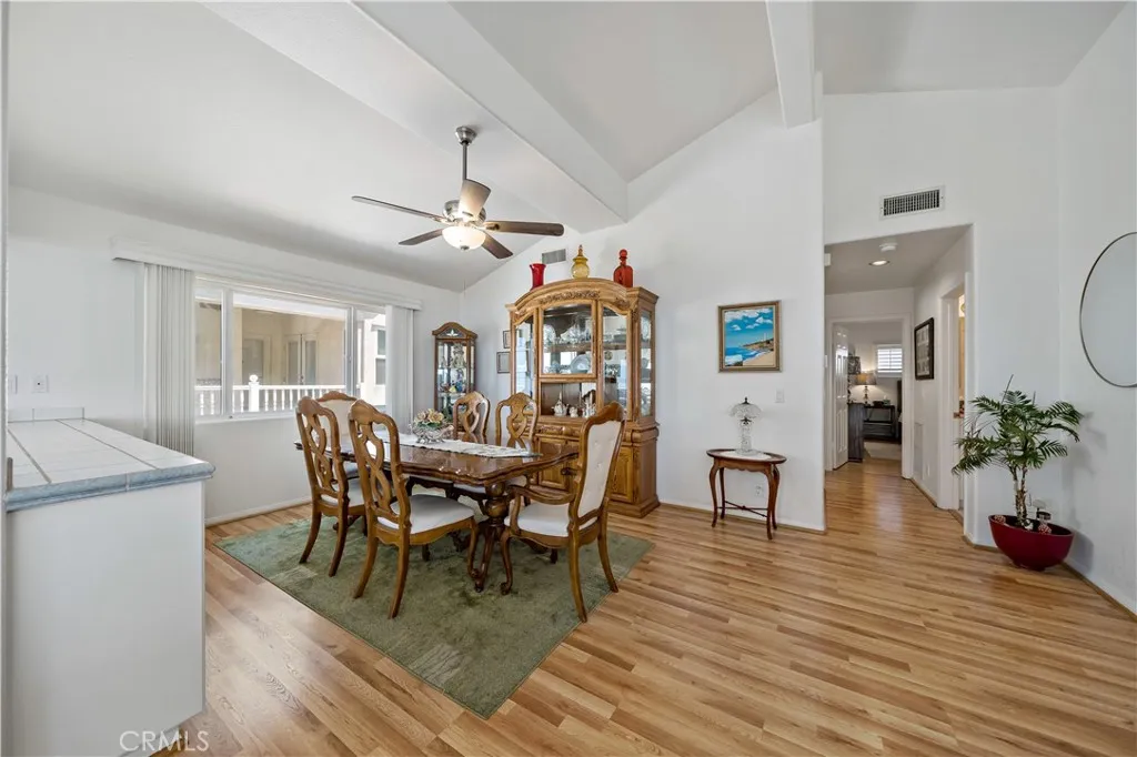https://cdn.realtyfeed.com/cdn/127/306483150/30c85f792b9b14e12e3b1c105e96371e.webp