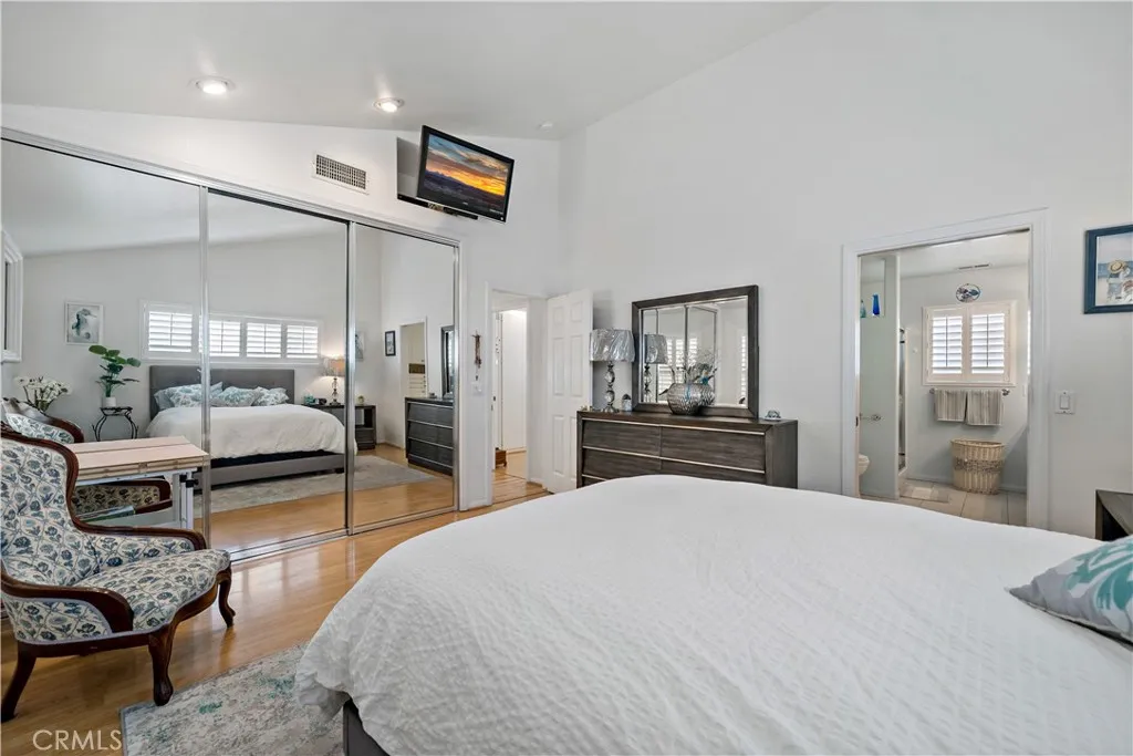 https://cdn.realtyfeed.com/cdn/127/306483150/70f6e93d1b37cc0015689fd311662073.webp
