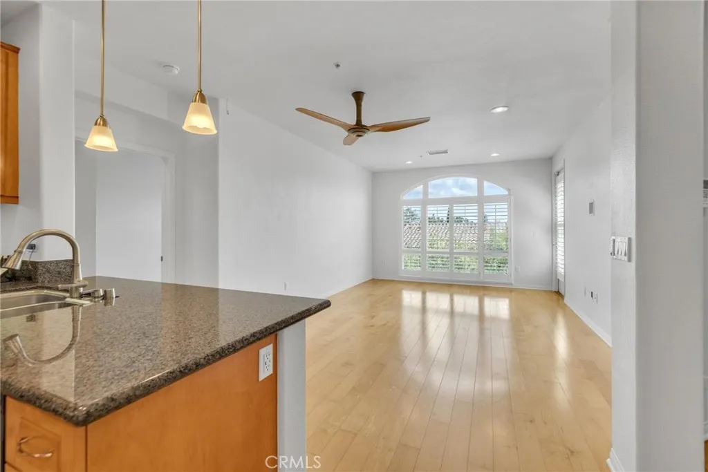 https://cdn.realtyfeed.com/cdn/127/306483163/455663bcdd9d0d73cb8a9d3e6dcd3ded.webp