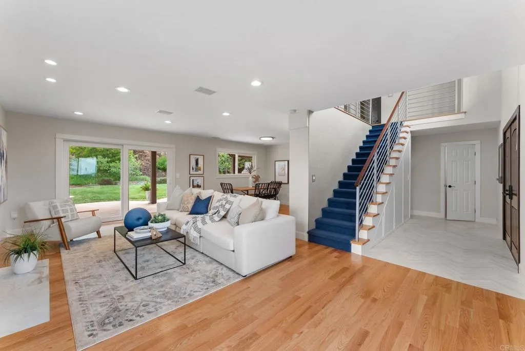 https://cdn.realtyfeed.com/cdn/127/306483225/81de56e732c7f16e72b75246dacd691d.webp