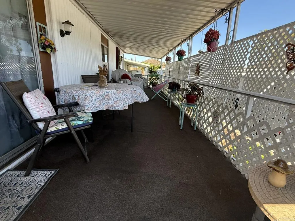 https://cdn.realtyfeed.com/cdn/127/306483272/296bcd9b86a1b01d7a2a603ff48e966f.webp