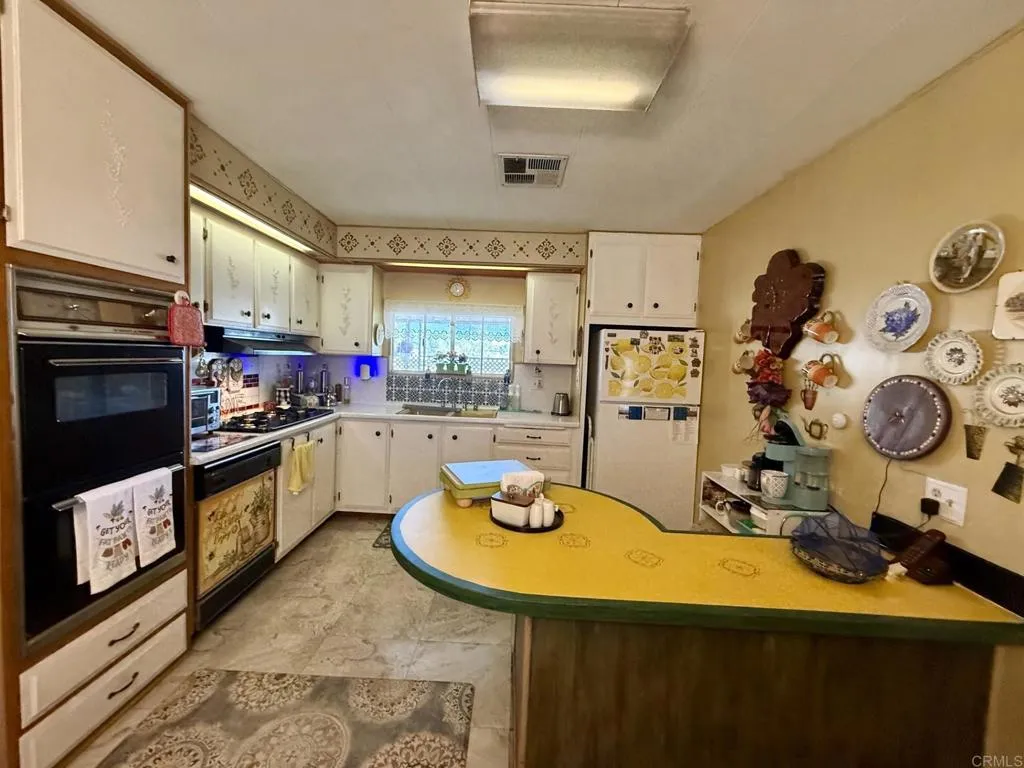 https://cdn.realtyfeed.com/cdn/127/306483272/3e505d6361ccb6817e611e09f155c118.webp