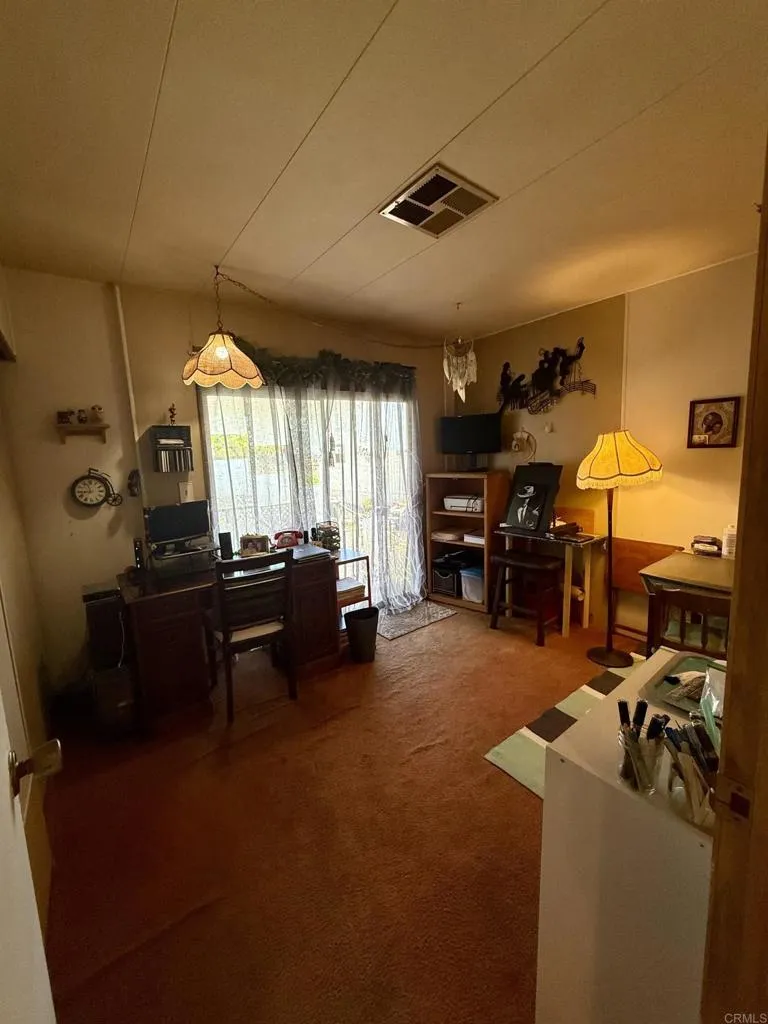 https://cdn.realtyfeed.com/cdn/127/306483272/7c3723e62f518655165a7f625fbdbc9d.webp