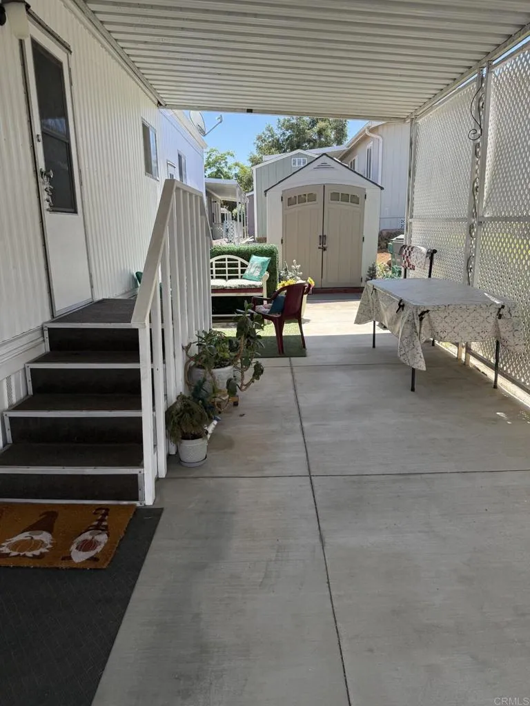 https://cdn.realtyfeed.com/cdn/127/306483272/8eb042d339804174ced2097394be4af1.webp
