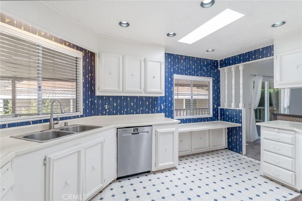 https://cdn.realtyfeed.com/cdn/127/306483310/9d9cc9a3137d55c5d0f567e9b90681b5.webp