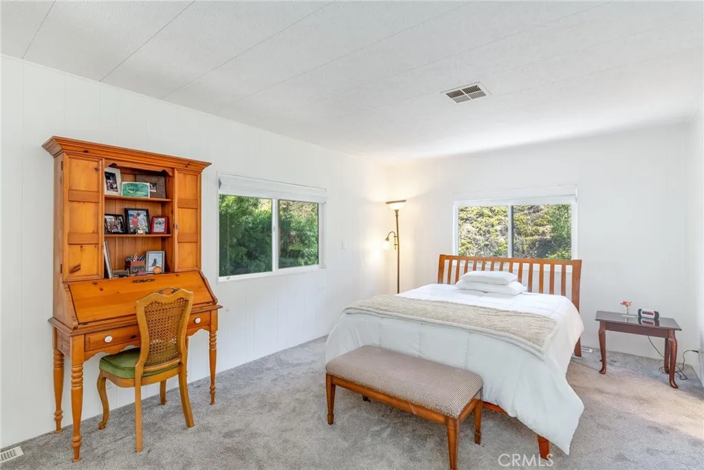 https://cdn.realtyfeed.com/cdn/127/306483310/b9e44bd45d0f7b3faedccd318814ee79.webp