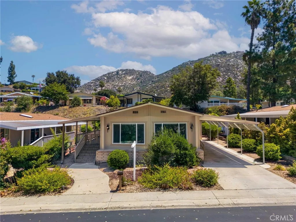 https://cdn.realtyfeed.com/cdn/127/306483310/dc0d86b31a1ae812a8675455280b553b.webp