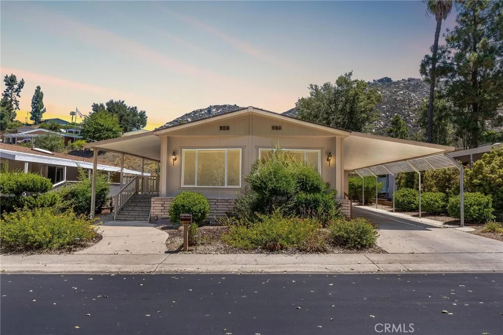 https://cdn.realtyfeed.com/cdn/127/306483310/f52d57862b175c4f5e6d493c3d2d6bb3.webp