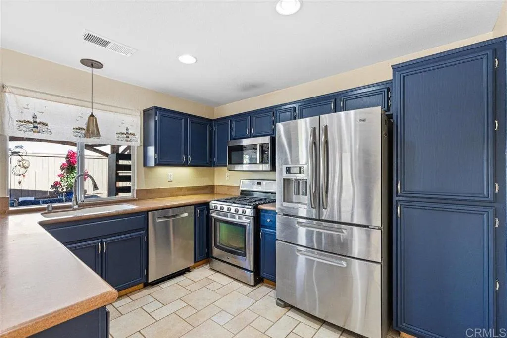 https://cdn.realtyfeed.com/cdn/127/306483333/36f398b5d8c68de99023eb7626208595.webp