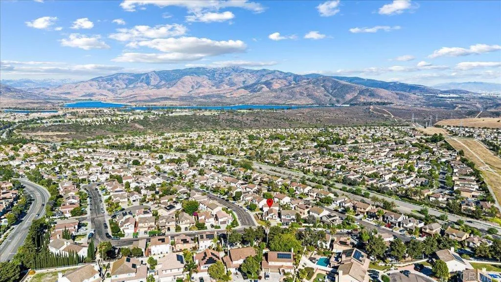 https://cdn.realtyfeed.com/cdn/127/306483333/450a34070fc5d8cf1372064bf183ca60.webp