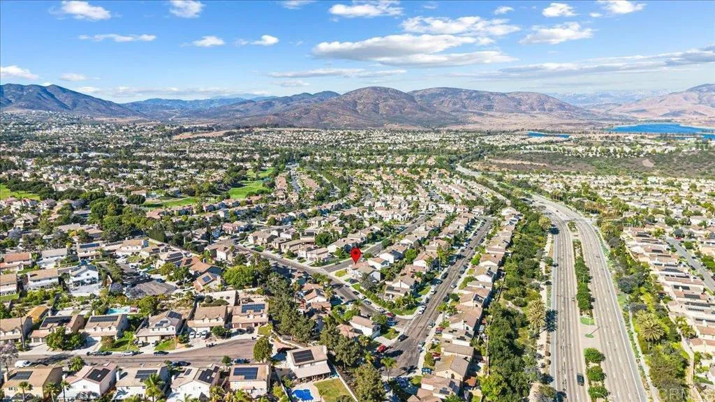 https://cdn.realtyfeed.com/cdn/127/306483333/9895f29d288995da66ac98c6186ad474.webp