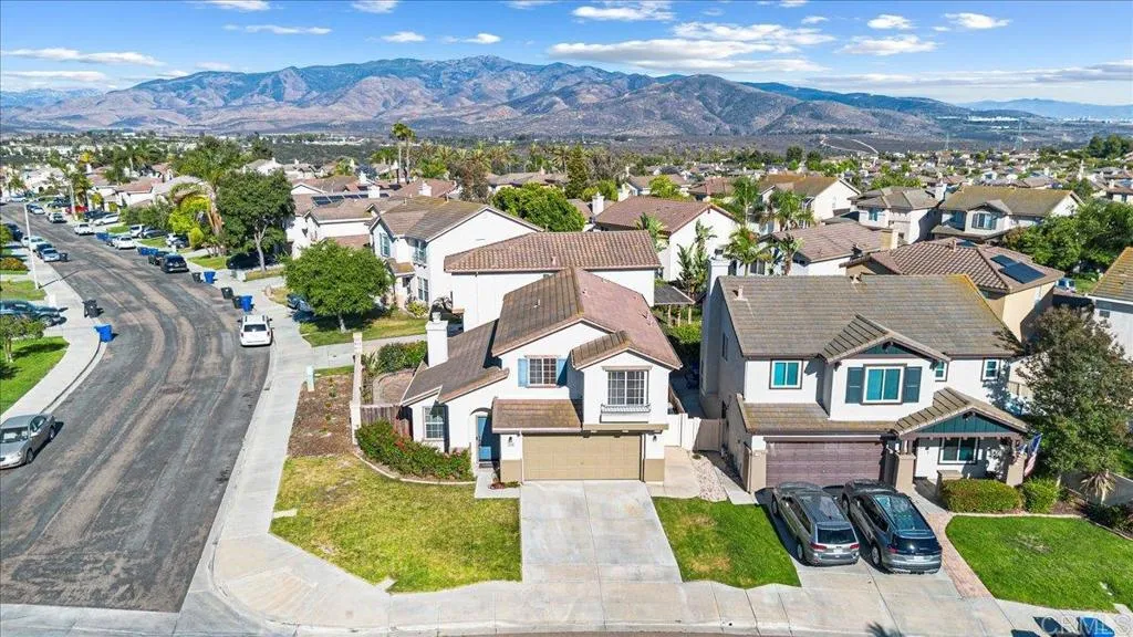 https://cdn.realtyfeed.com/cdn/127/306483333/a892cd324e57594222afdab33444c089.webp