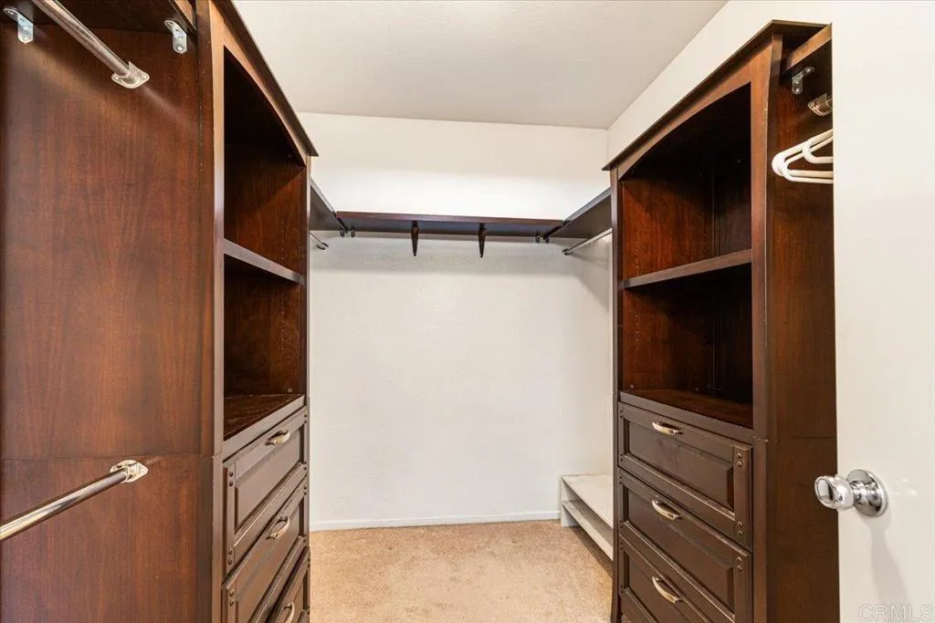 https://cdn.realtyfeed.com/cdn/127/306483333/d53775912684bb7fa1c28c770b0eb77a.webp