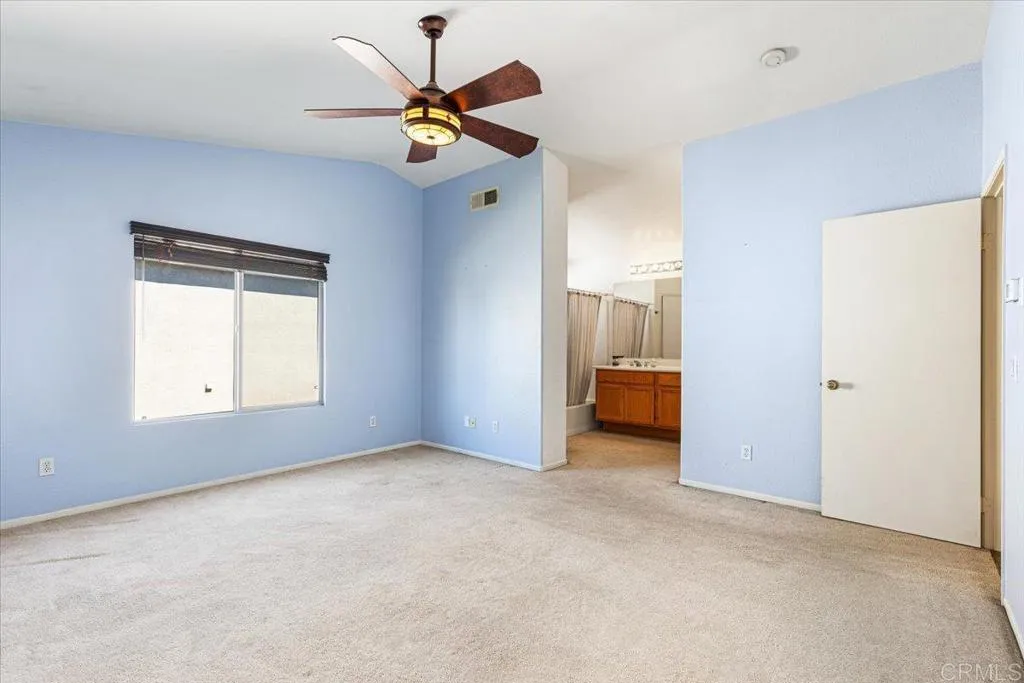 https://cdn.realtyfeed.com/cdn/127/306483333/dfb5ed2c4e6a5aa607eefc7a9a4b7180.webp