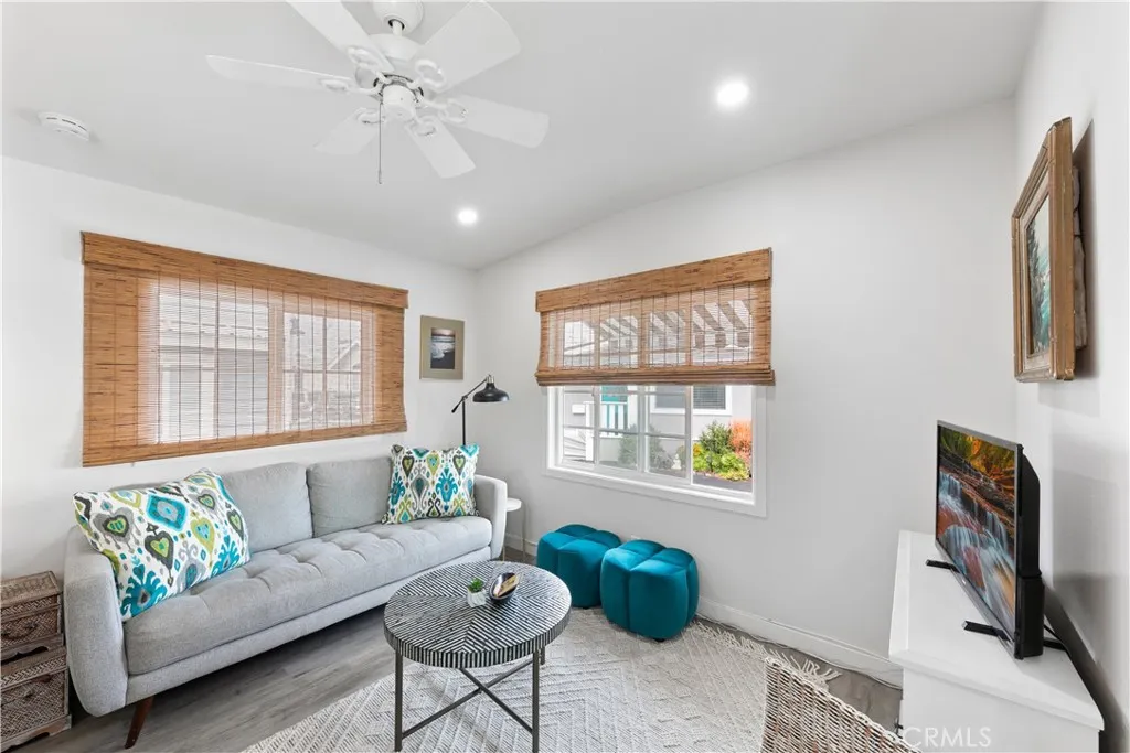 https://cdn.realtyfeed.com/cdn/127/306483559/331f0353784c46a162c9ad1ad8e3b485.webp