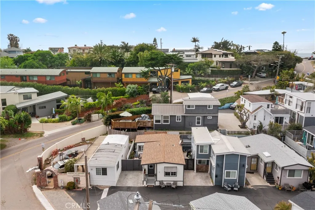 https://cdn.realtyfeed.com/cdn/127/306483559/36f4c435e312748e021be307088d0f0a.webp