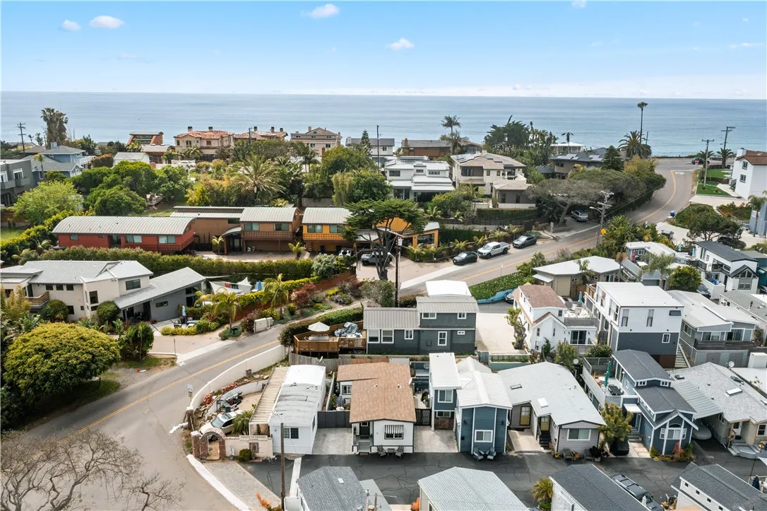 https://cdn.realtyfeed.com/cdn/127/306483559/4234f87f160509b0eb4b2c0926b79c5e.webp