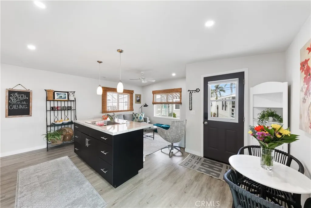 https://cdn.realtyfeed.com/cdn/127/306483559/6dbae57c493270162d2ccd0d1d8e0256.webp