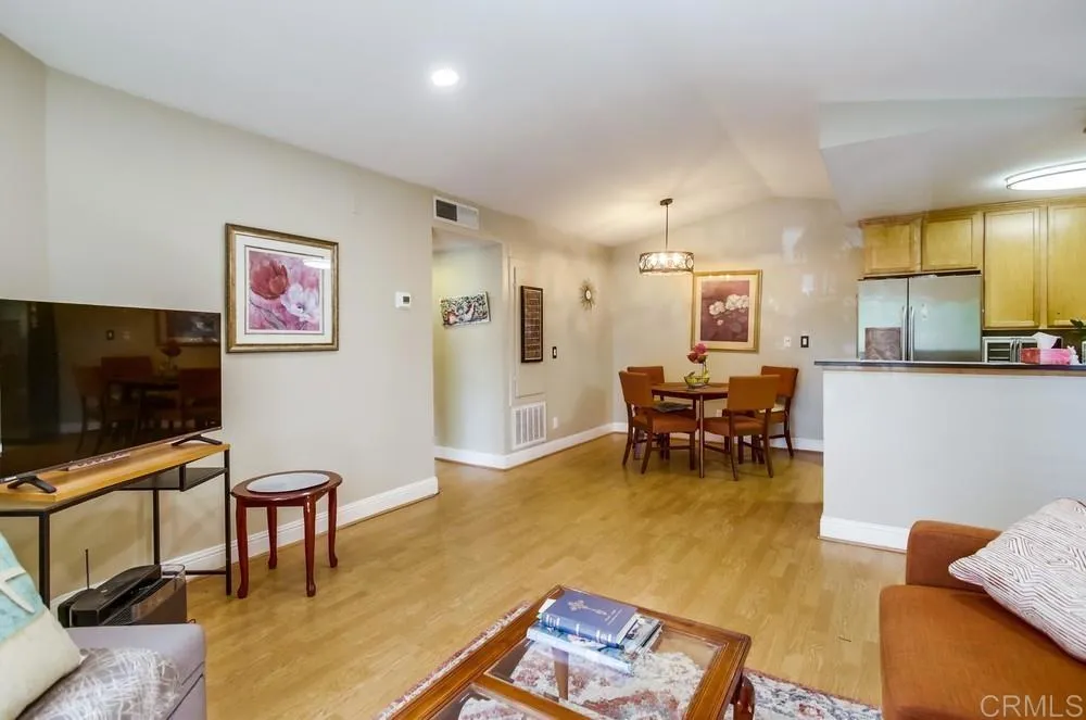 Photo #6: PTP2505014 Listing 