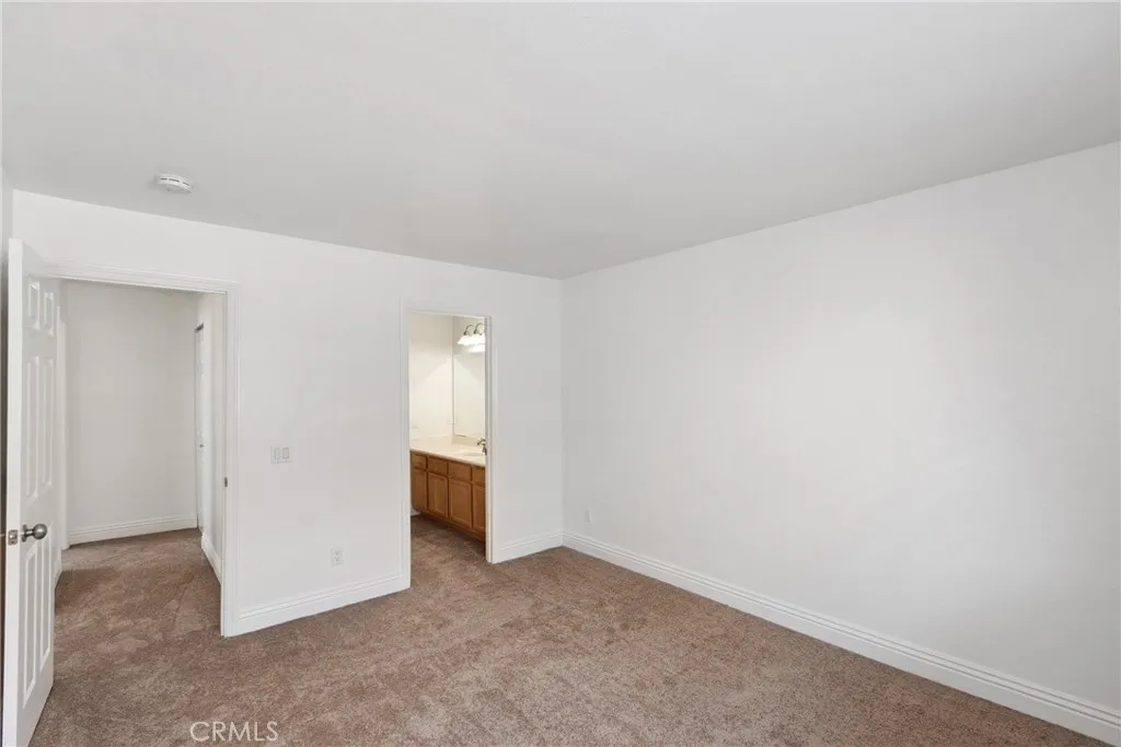 Photo #11: SW25148824 Listing: Photo #11