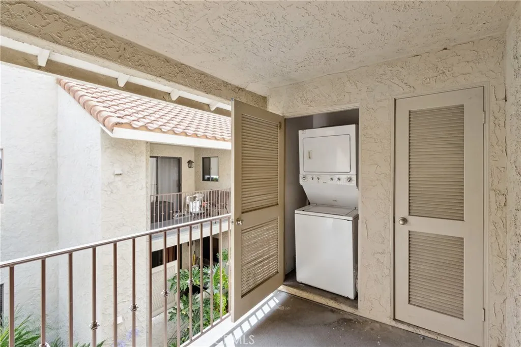 Photo #9: SW25148824 Listing: Photo #9