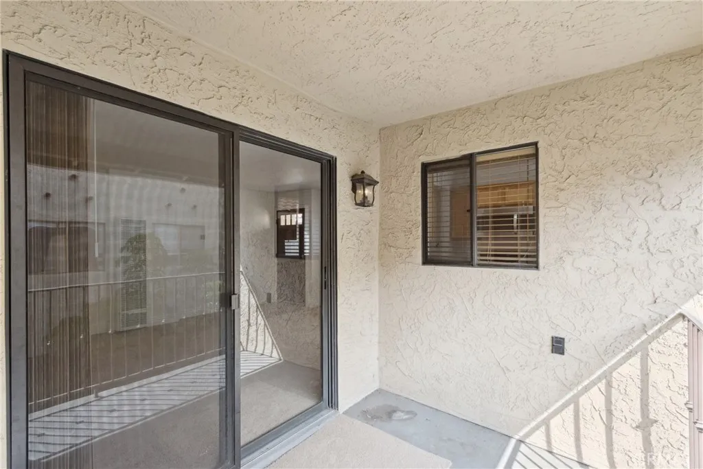 Photo #8: SW25148824 Listing: Photo #8