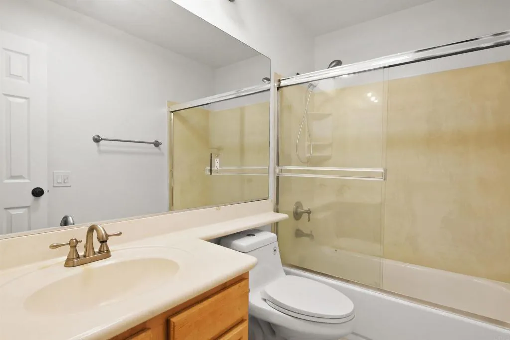 https://cdn.realtyfeed.com/cdn/127/306483816/5d8ece47a56851b655a1fd216affe96f.webp