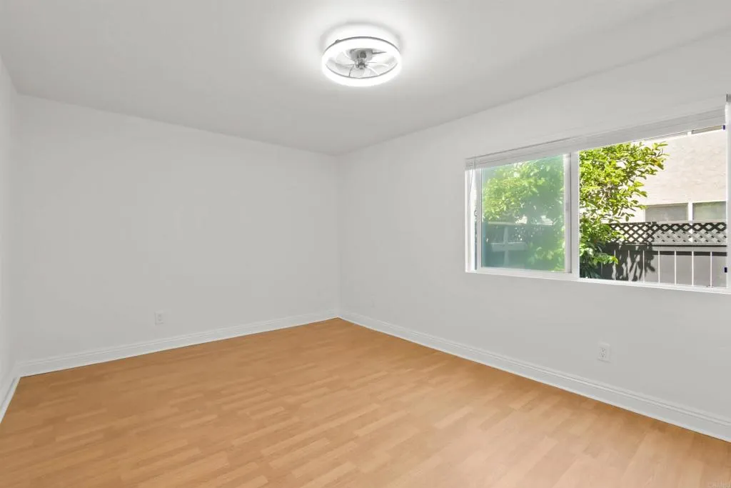 https://cdn.realtyfeed.com/cdn/127/306483816/6cfbfa9720ed5de7854cebfce0365dfa.webp
