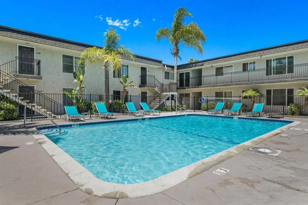 https://cdn.realtyfeed.com/cdn/127/306483816/8a8024182d895d5b4c5af936b5b857be.webp